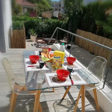 Apartment Plage Des Lecques - 40 M Apartment With Terrace And 110M Garden *