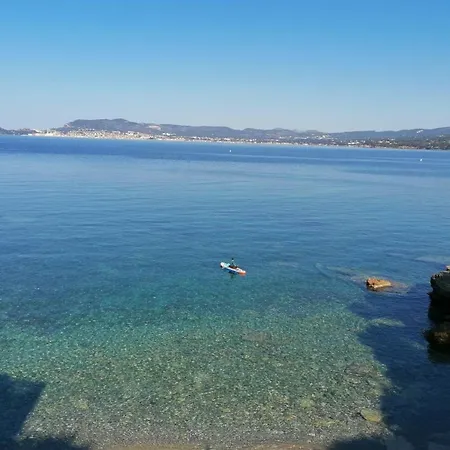 Plage Des Lecques - 40 M Apartment With Terrace And 110M Garden